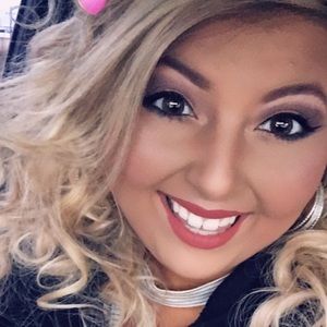 Meet your Posher, Amelia